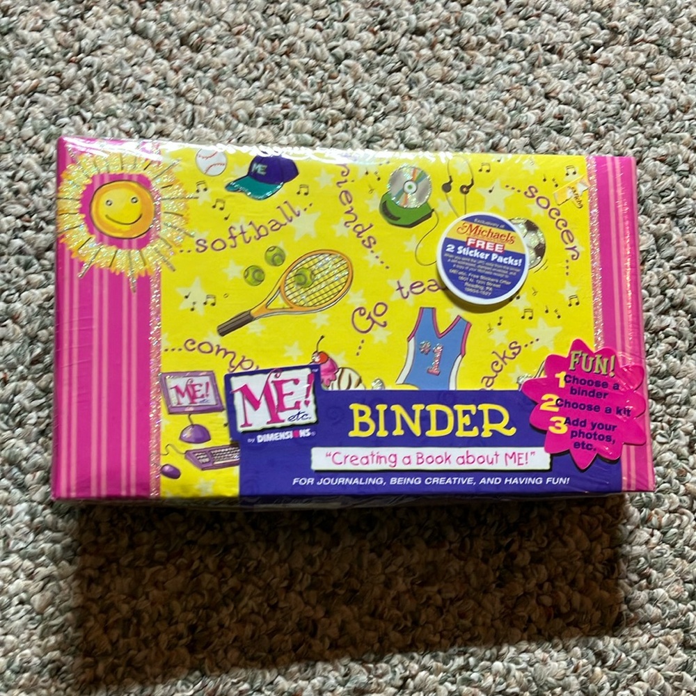 Me! Etc. by Dimensions Vintage Colorful Binder with Stickers